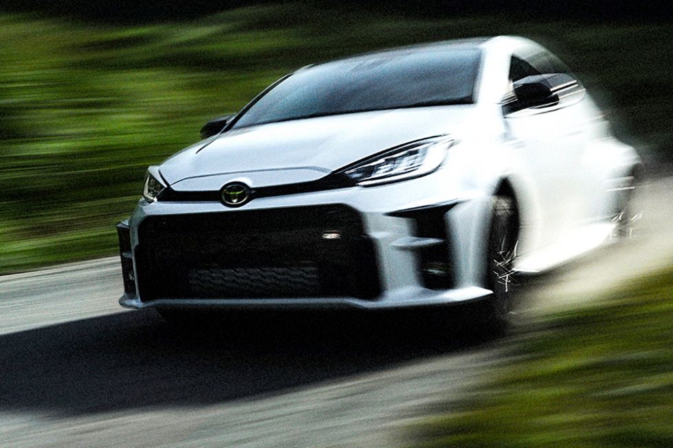 GR_YARIS_site_banner_0826_03