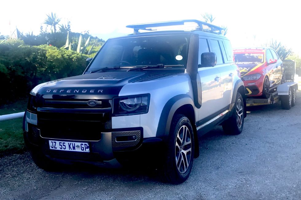 Land Rover Defender 110 D300 X