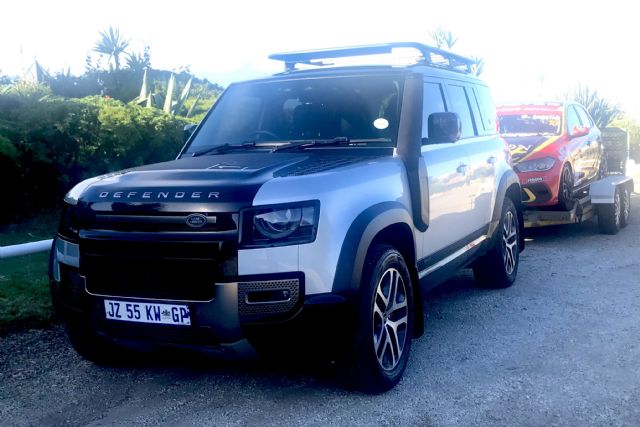 Land Rover Defender 110 D300 X