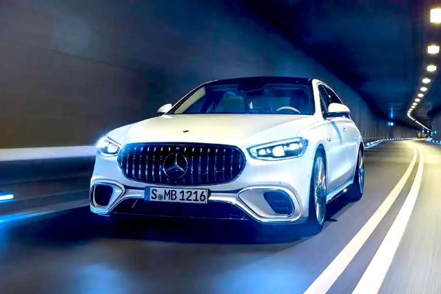 Mercedes-AMG S63 E Performance