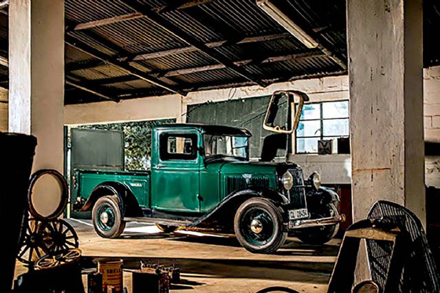Franschhoek Motor Chevy bakkie
