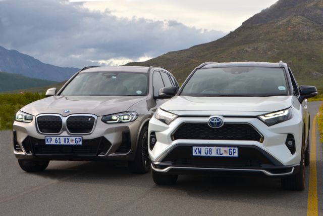 BMW iX3 & Toyota RAV  Plug-In
