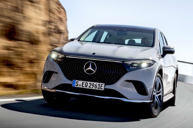 Mercedes EQS SUV