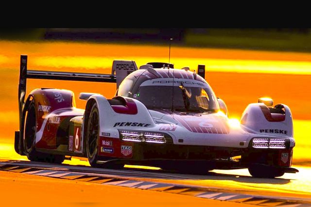 Qatar 1812 Porsche