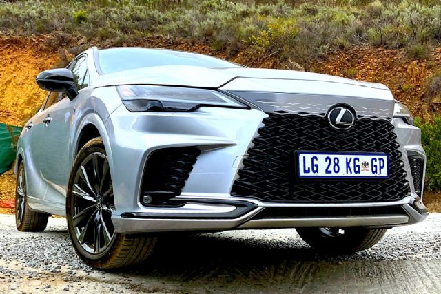 Lexus RX450h 11