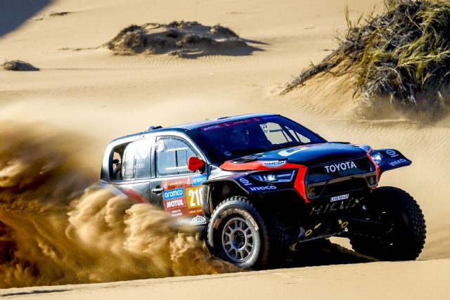 Dakar Cars 2025 Gazoo Hilux