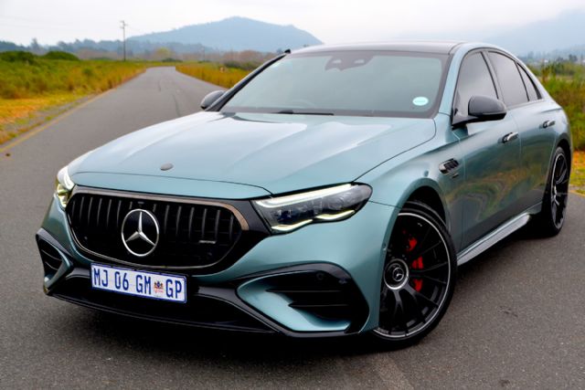 Mercedes-AMG E53 1