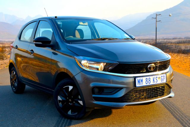 Tata Tiago 1