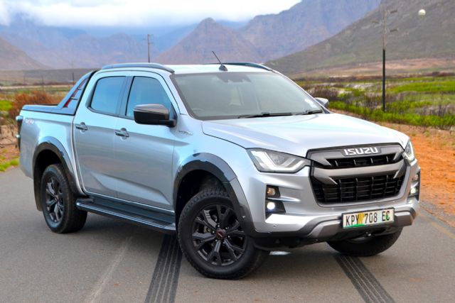 Isuzu D-Max V Cross 1