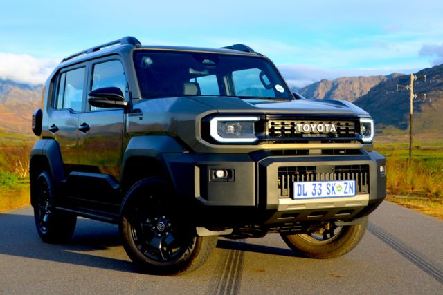 Toyota Land Cruiser FJ VX 5