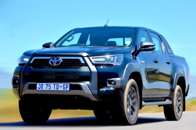 Toyota Hilux Legend