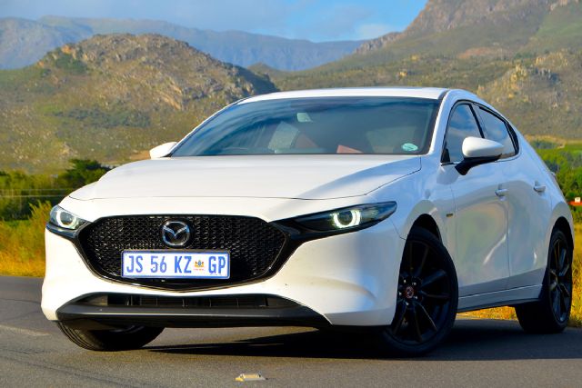 Mazda 3 100 Edition 1