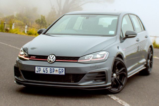 VW Golf GTI TCR