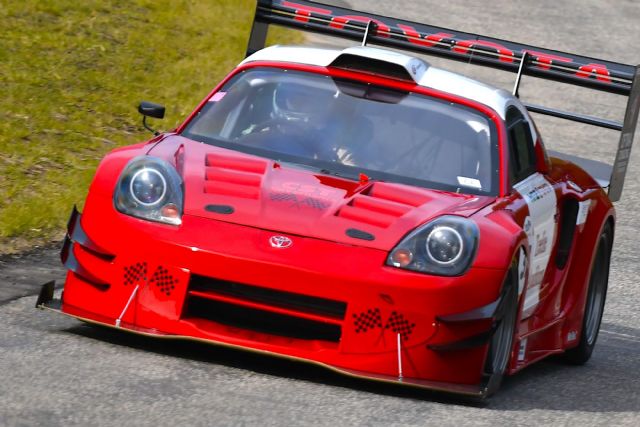 Zeelie's Toyota stunned Simola