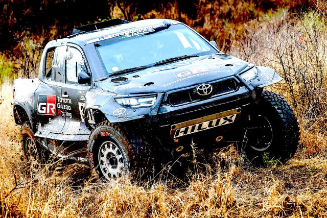 De Villiers flew in Dakar Hilux