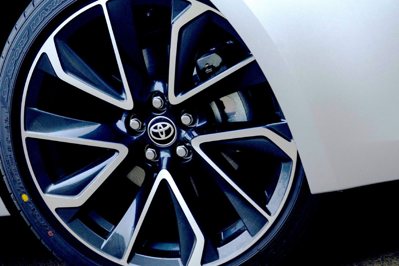 Corolla Hatch