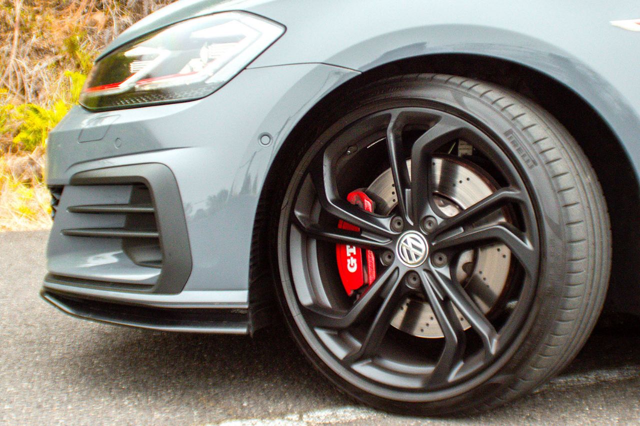 VW Golf GTI TCR