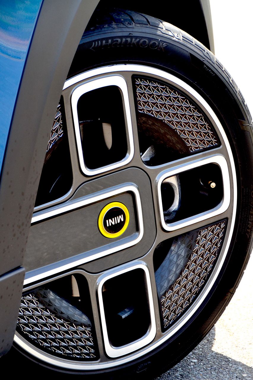 Mini