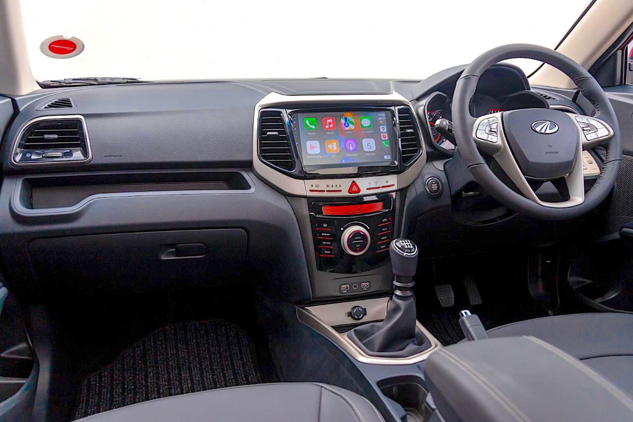 XUV300