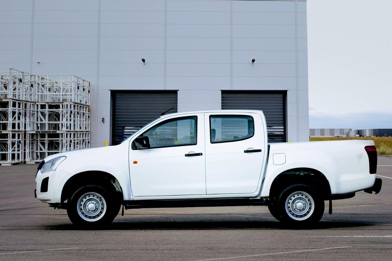 Isuzu