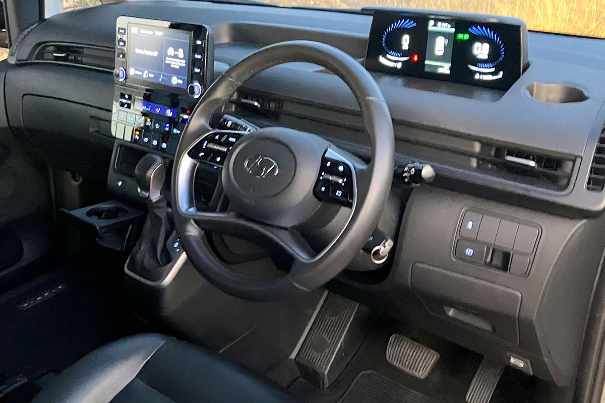 Hyundai Staria