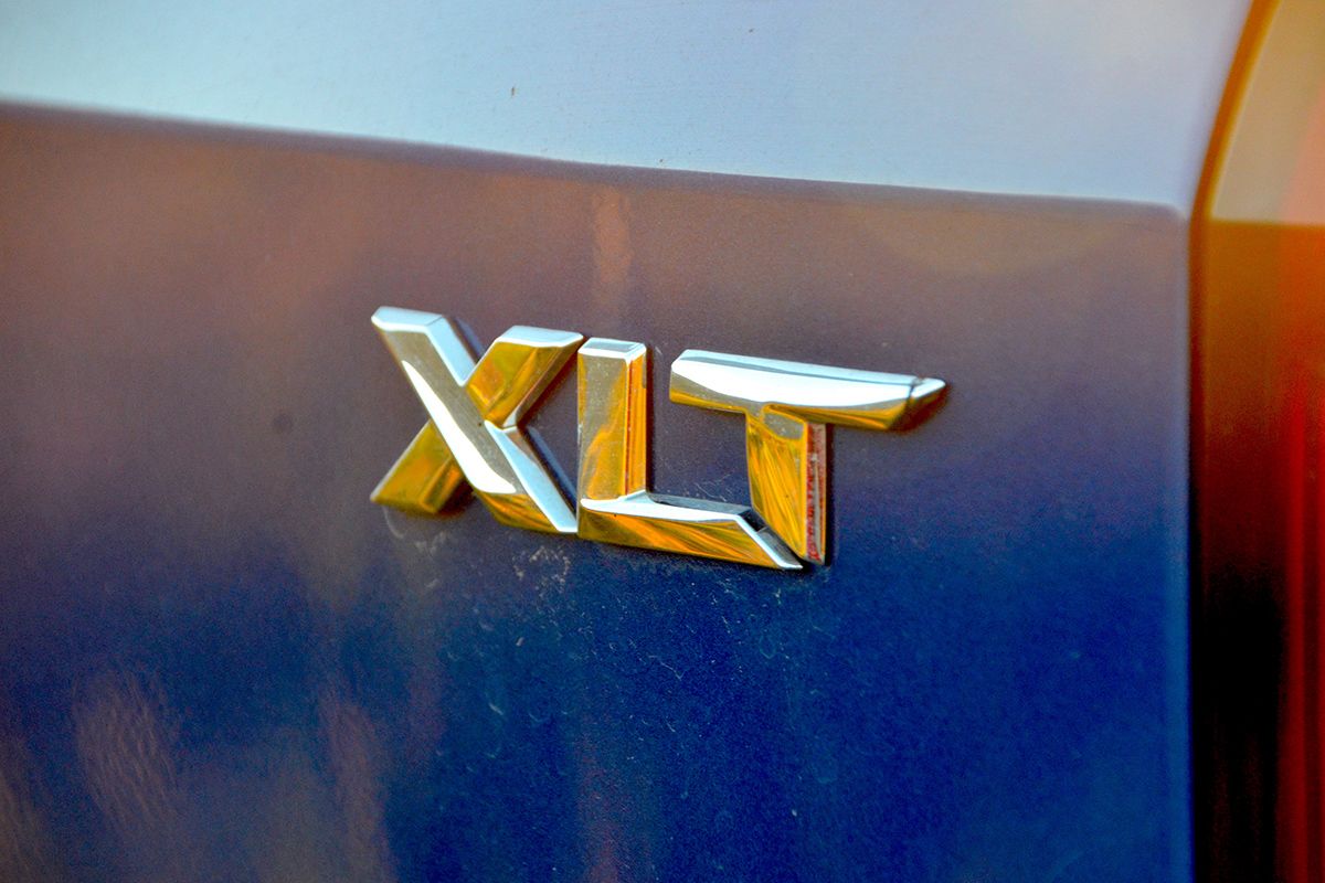 XLT