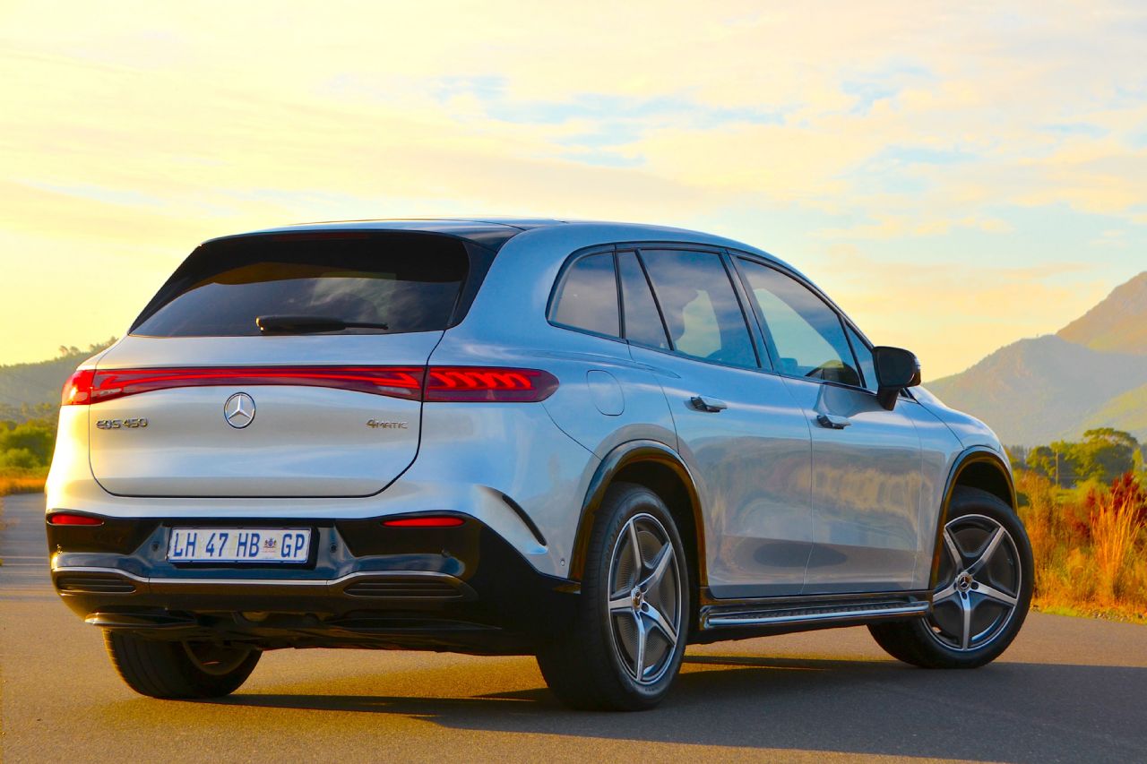 EQS SUV
