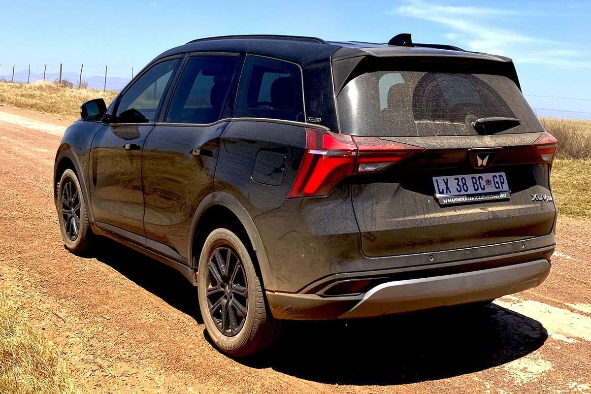 XUV700