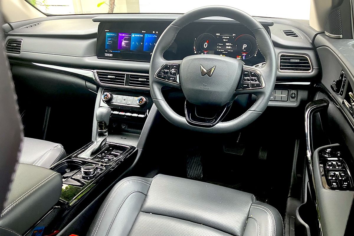 XUV700