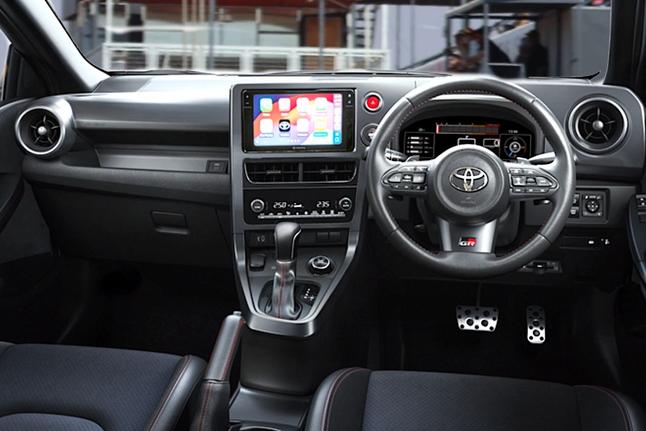 GR Yaris AT